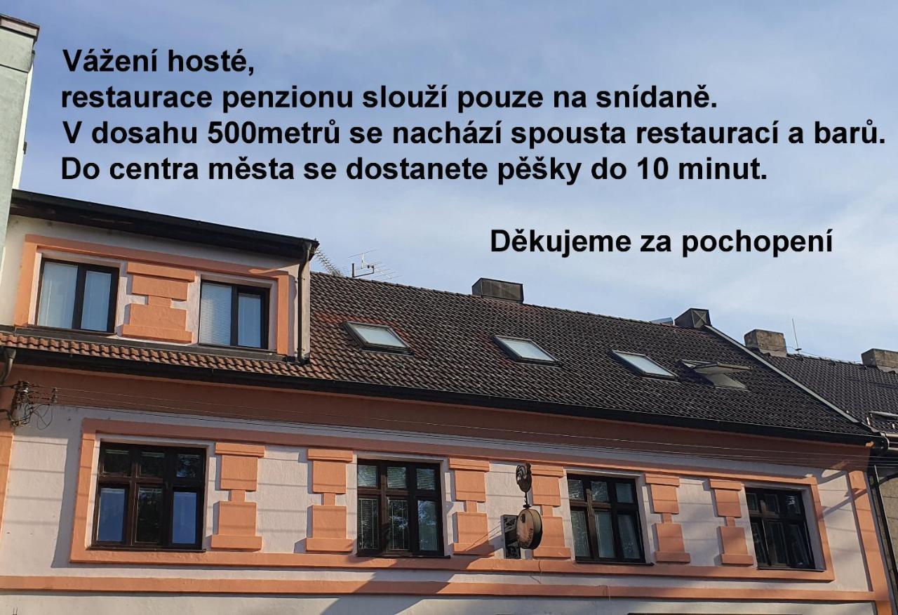Penzion U Kohoutka Pardubice Esterno foto